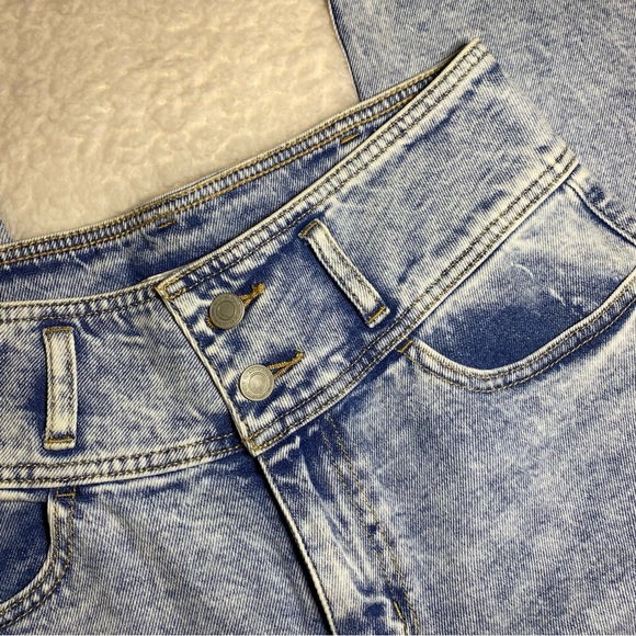 SO vintage stretch high rise mom jeans - Picture 3 of 10